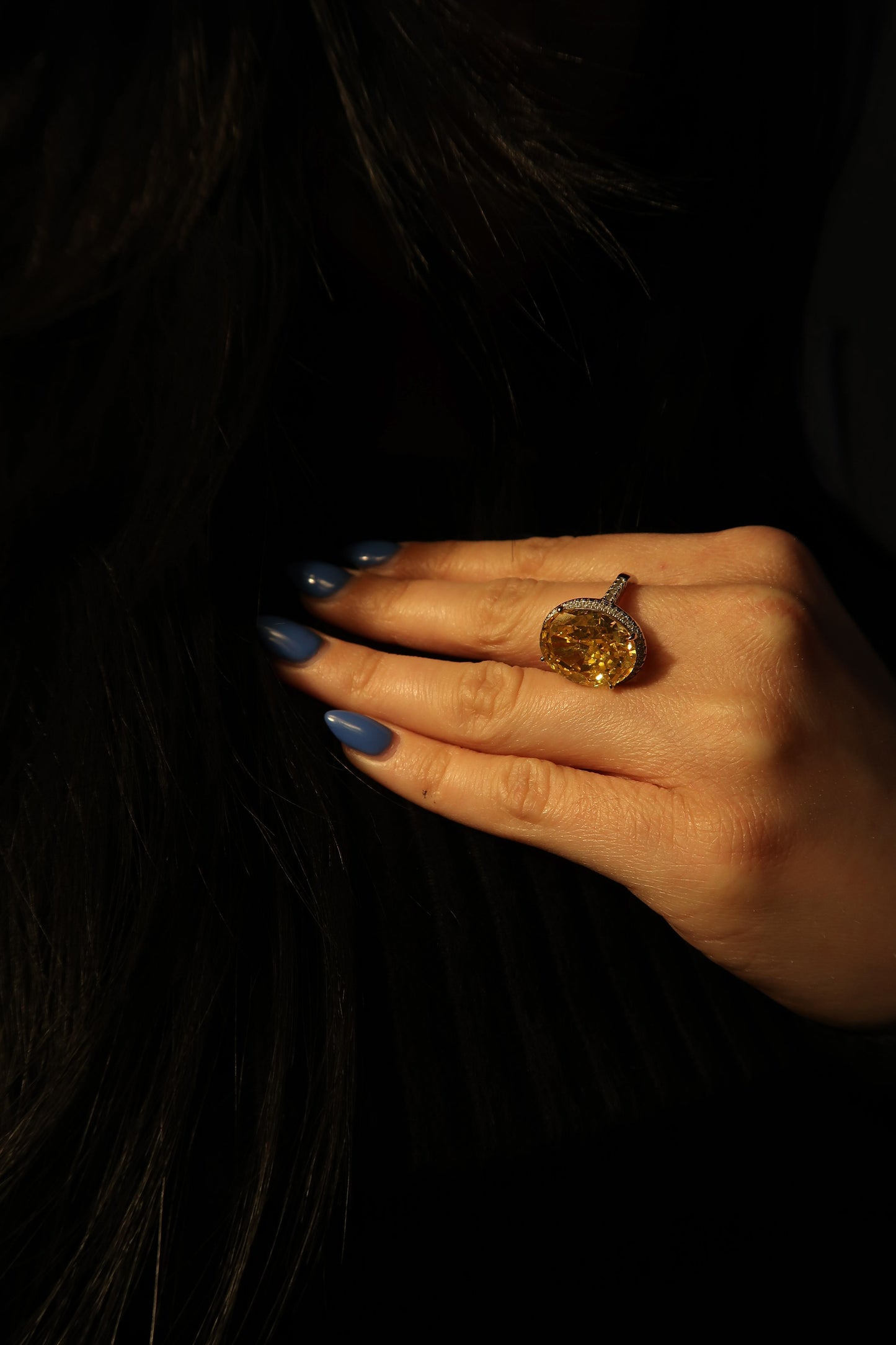 Current Affair .925 Sterling Silver Citrine High Carbon Diamond 15 Carat Cocktail Ring