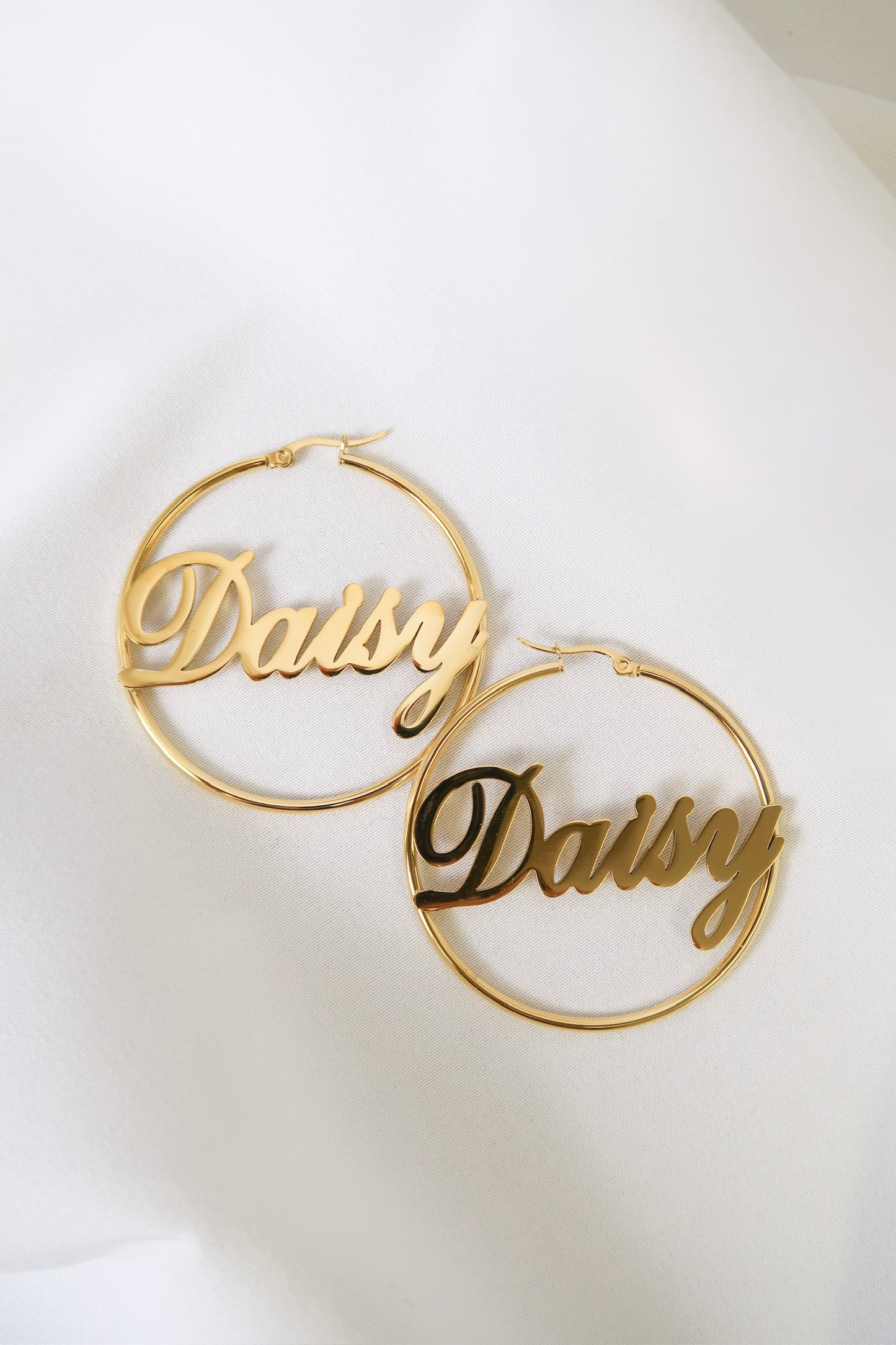 Be Bougie Mini Personalized Name Hoops