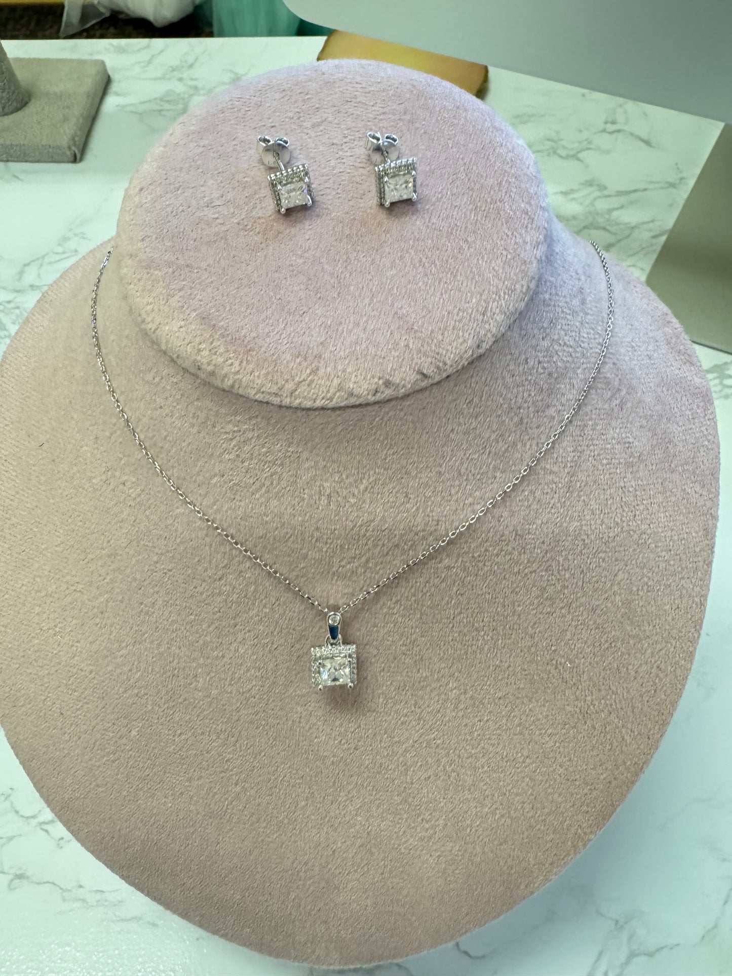 7/25 Moissanite Live sale